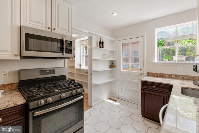 3740 KELLER AVE, Alexandria, VA 22302