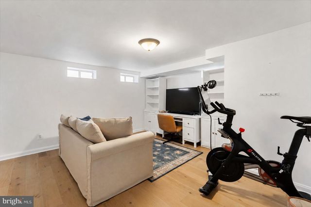 3740 KELLER AVE, Alexandria, VA 22302