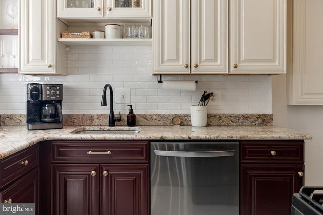 3740 KELLER AVE, Alexandria, VA 22302