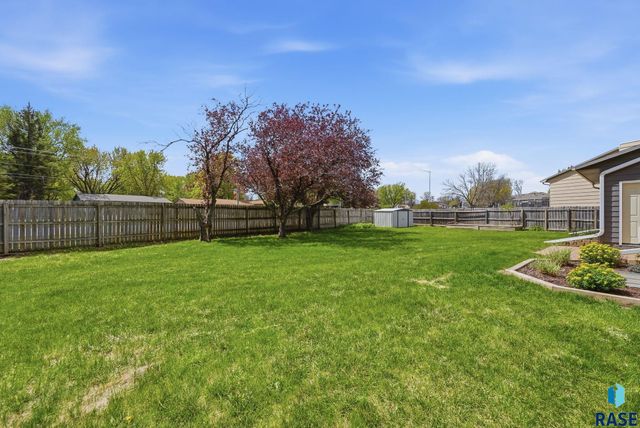 3312 S Steven Cir Circle, Sioux Falls, SD 57106