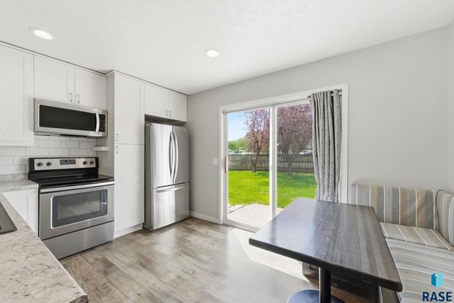 3312 S Steven Cir Circle, Sioux Falls, SD 57106