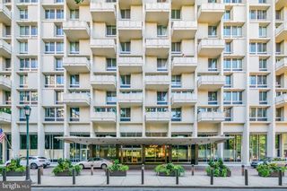 604-36 S WASHINGTON SQ #1111, Philadelphia, PA 19106