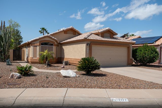 707 W Baylor Lane, Gilbert, AZ 85233