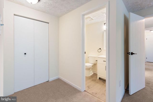 100 ALBANY AVE E, Walkersville, MD 21793