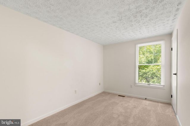 100 ALBANY AVE E, Walkersville, MD 21793