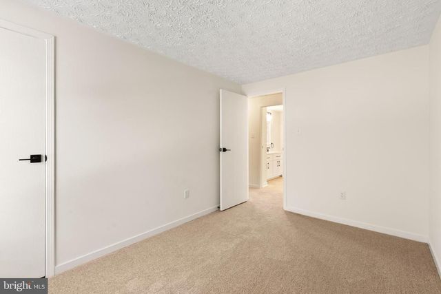 100 ALBANY AVE E, Walkersville, MD 21793