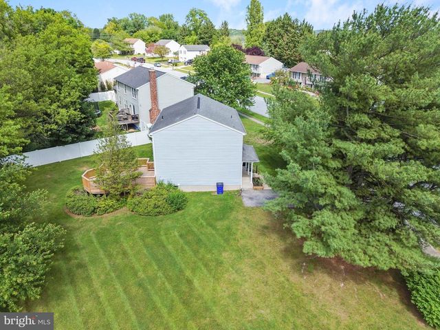 100 ALBANY AVE E, Walkersville, MD 21793