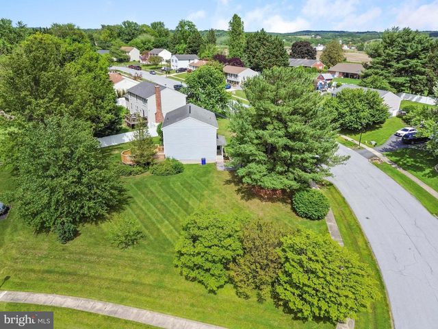 100 ALBANY AVE E, Walkersville, MD 21793