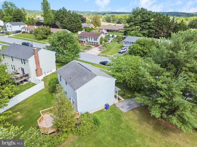 100 ALBANY AVE E, Walkersville, MD 21793
