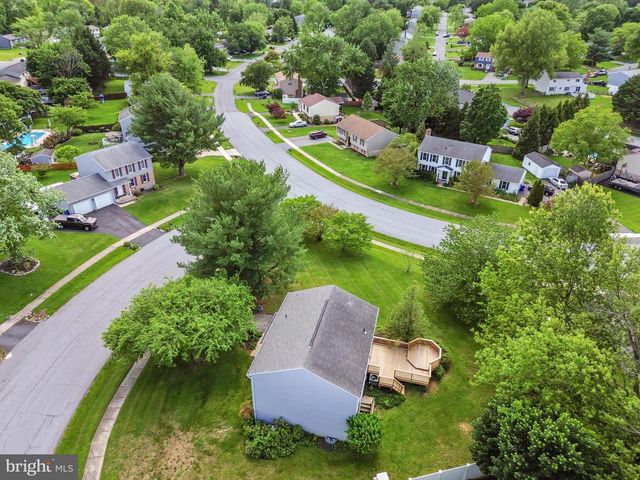100 ALBANY AVE E, Walkersville, MD 21793