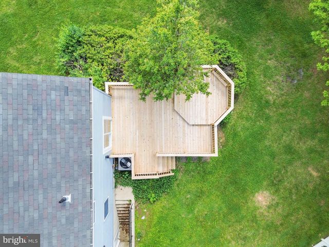 100 ALBANY AVE E, Walkersville, MD 21793
