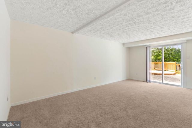 100 ALBANY AVE E, Walkersville, MD 21793