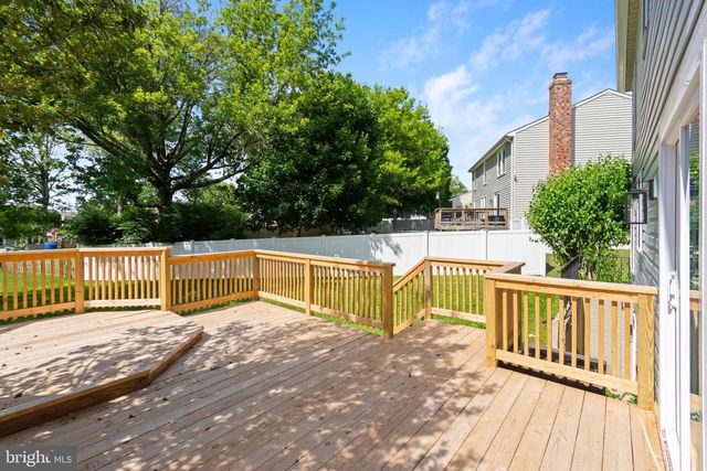 100 ALBANY AVE E, Walkersville, MD 21793