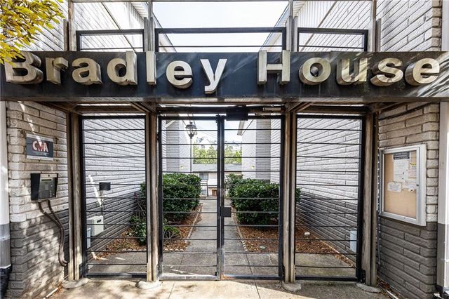 3501 Roswell Road NE 302, Atlanta, GA 30305