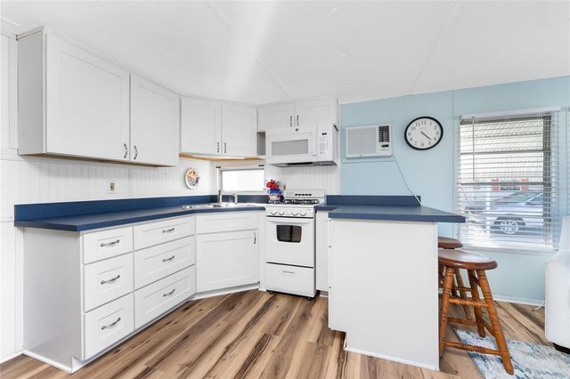 1891 ENGLEWOOD ROAD 11, Englewood, FL 34223