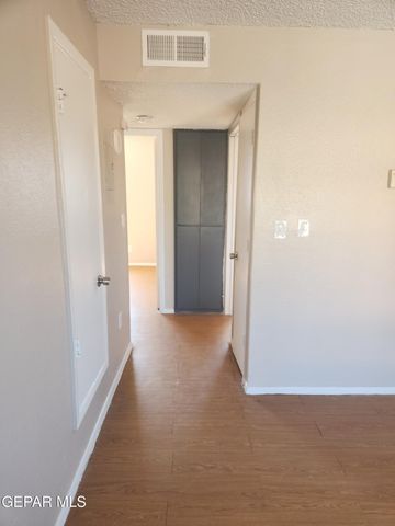 192 CORONADO Road, 28, El Paso, TX 79915