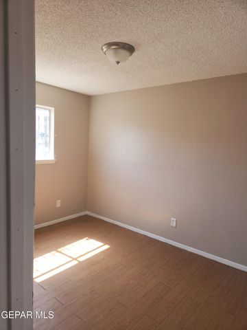 192 CORONADO Road, 28, El Paso, TX 79915