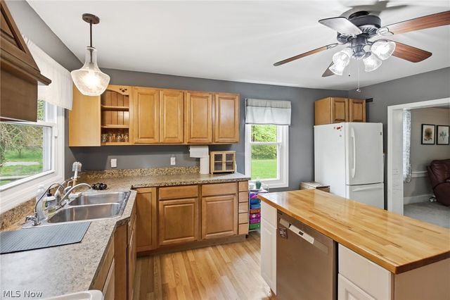 2591 Wayland Road, Deerfield, OH 44411