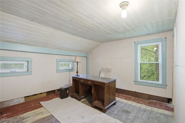 2591 Wayland Road, Deerfield, OH 44411