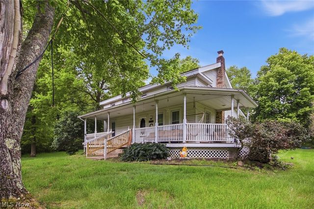 2591 Wayland Road, Deerfield, OH 44411