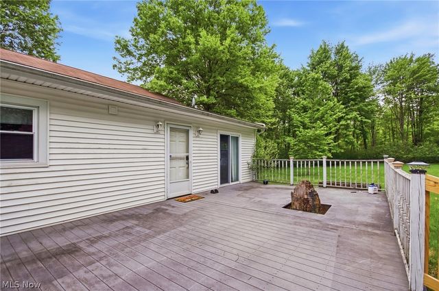 2591 Wayland Road, Deerfield, OH 44411