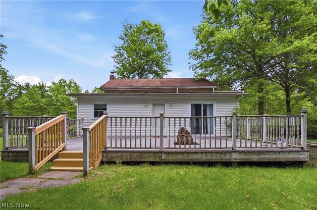 2591 Wayland Road, Deerfield, OH 44411