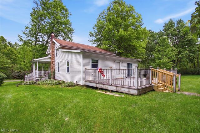 2591 Wayland Road, Deerfield, OH 44411