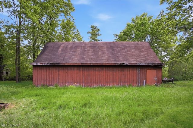 2591 Wayland Road, Deerfield, OH 44411