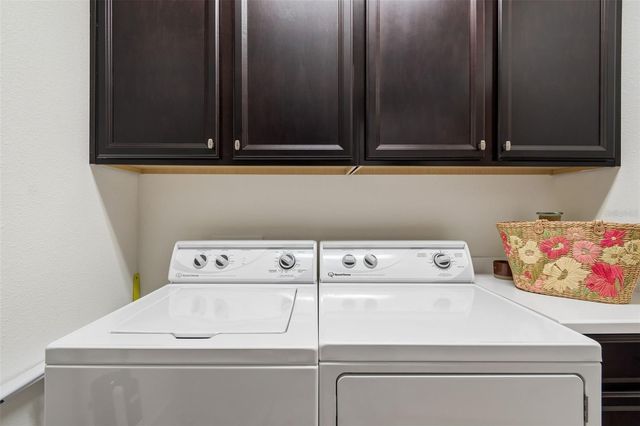 5830 CAVANO DRIVE, Sarasota, FL 34231