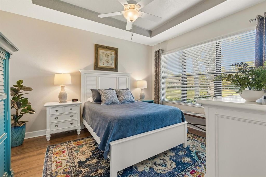 Image 12 of property listing at 5830 CAVANO DRIVE, Sarasota, FL 34231