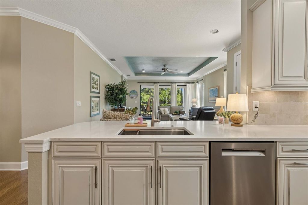 Image 27 of property listing at 5830 CAVANO DRIVE, Sarasota, FL 34231