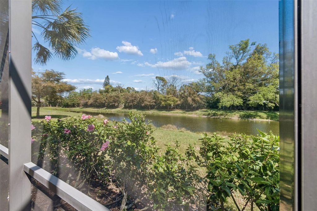 Image 58 of property listing at 5830 CAVANO DRIVE, Sarasota, FL 34231