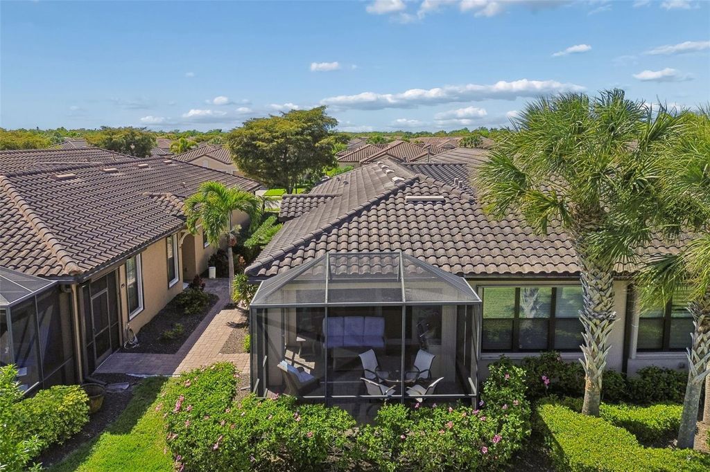 Image 75 of property listing at 5830 CAVANO DRIVE, Sarasota, FL 34231