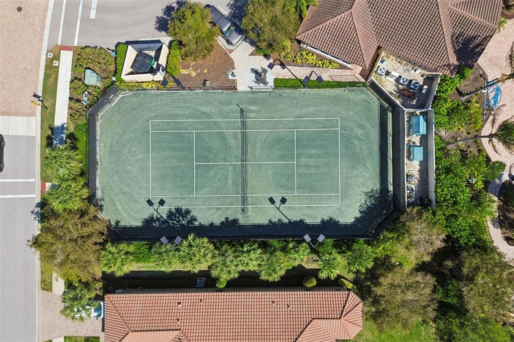 Image 92 of property listing at 5830 CAVANO DRIVE, Sarasota, FL 34231