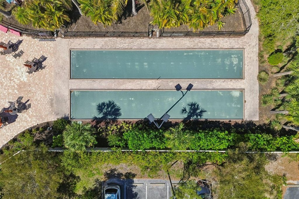 Image 94 of property listing at 5830 CAVANO DRIVE, Sarasota, FL 34231