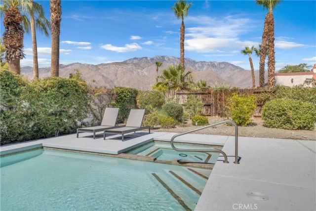 1413 Caleta Way East, Palm Springs, CA 92262
