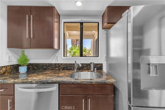 1413 Caleta Way East, Palm Springs, CA 92262