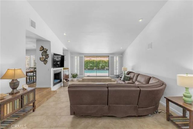 1413 Caleta Way East, Palm Springs, CA 92262