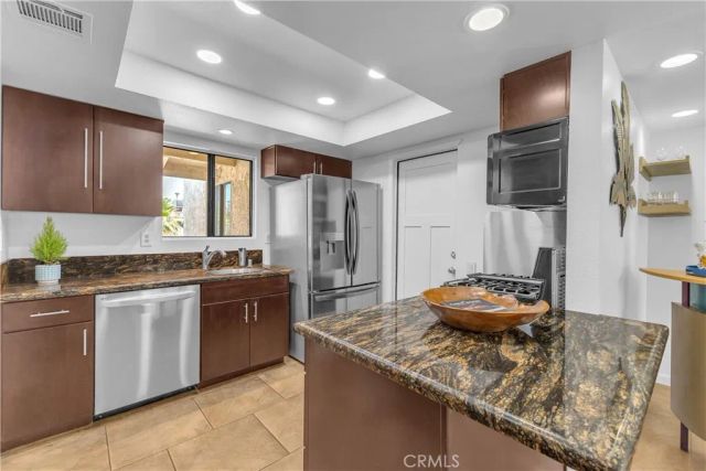 1413 Caleta Way East, Palm Springs, CA 92262