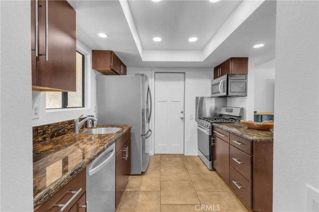 1413 Caleta Way East, Palm Springs, CA 92262
