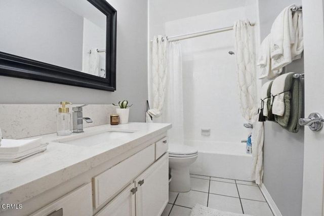 10327 Missouri Avenue 102, Los Angeles, CA 90025