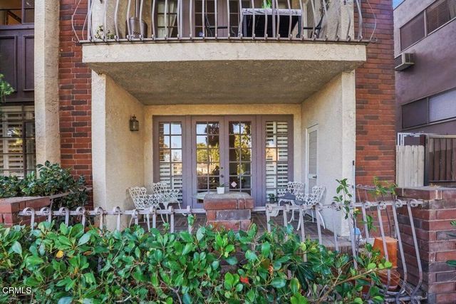 10327 Missouri Avenue 102, Los Angeles, CA 90025