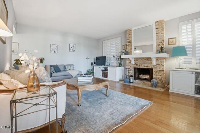 10327 Missouri Avenue 102, Los Angeles, CA 90025