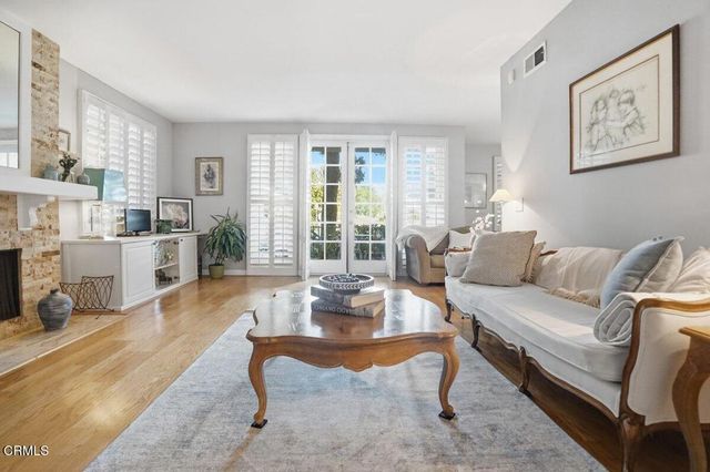 10327 Missouri Avenue 102, Los Angeles, CA 90025