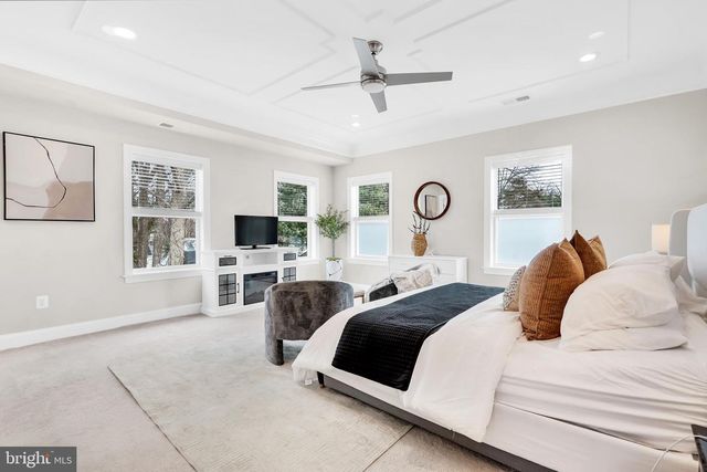 3925 DECATUR AVE, Kensington, MD 20895