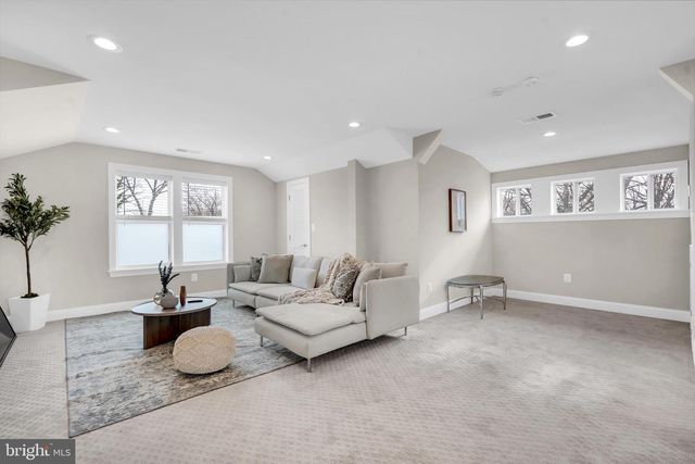 3925 DECATUR AVE, Kensington, MD 20895