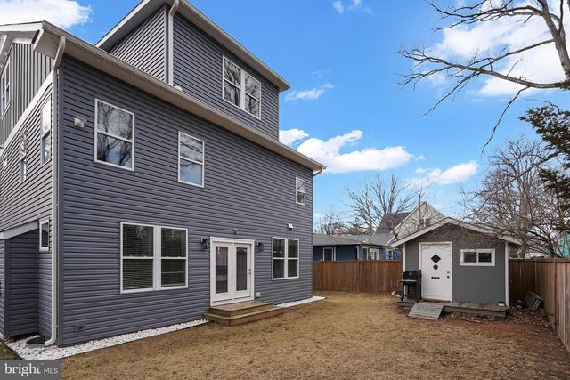 3925 DECATUR AVE, Kensington, MD 20895