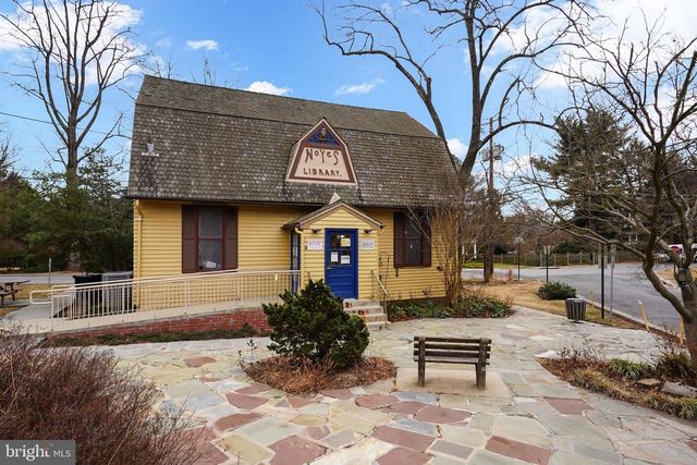 3925 DECATUR AVE, Kensington, MD 20895