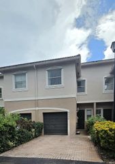 8320 Lagos De Campo Boulevard, Tamarac, FL 33321