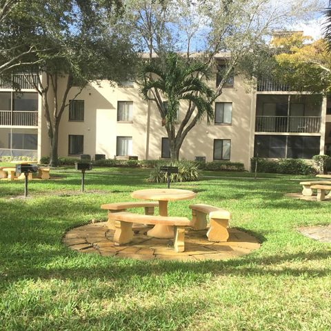 205 Foxtail Drive E3, Greenacres, FL 33415